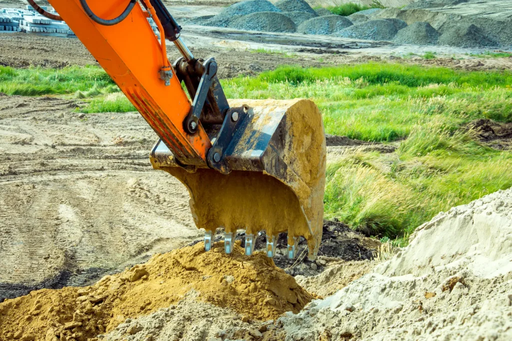 Lemiesz łyżki koparki - spawanie i naprawa